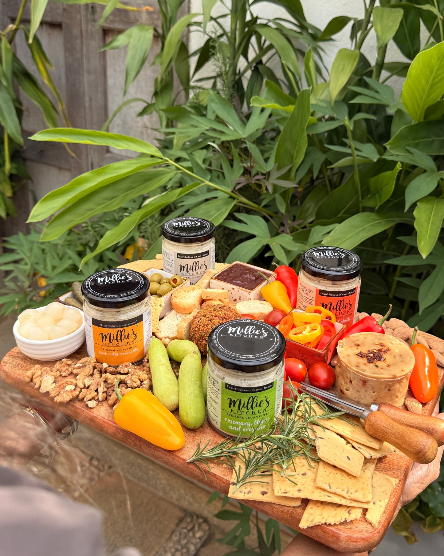 Party Diwali Cheese Platter (Serves 10)